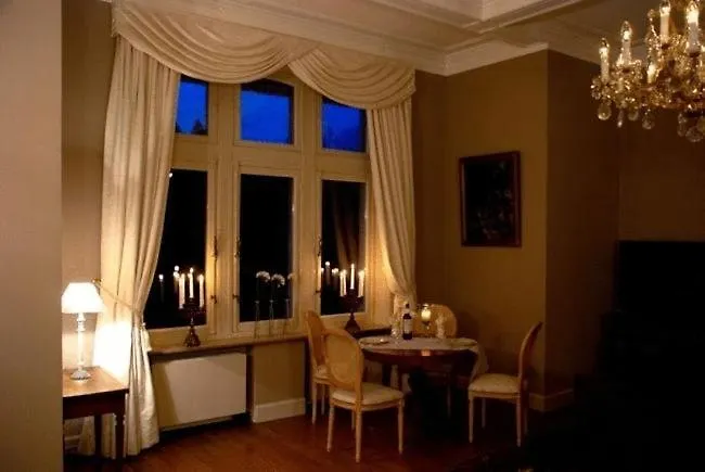 New-castle Pensionat 4*